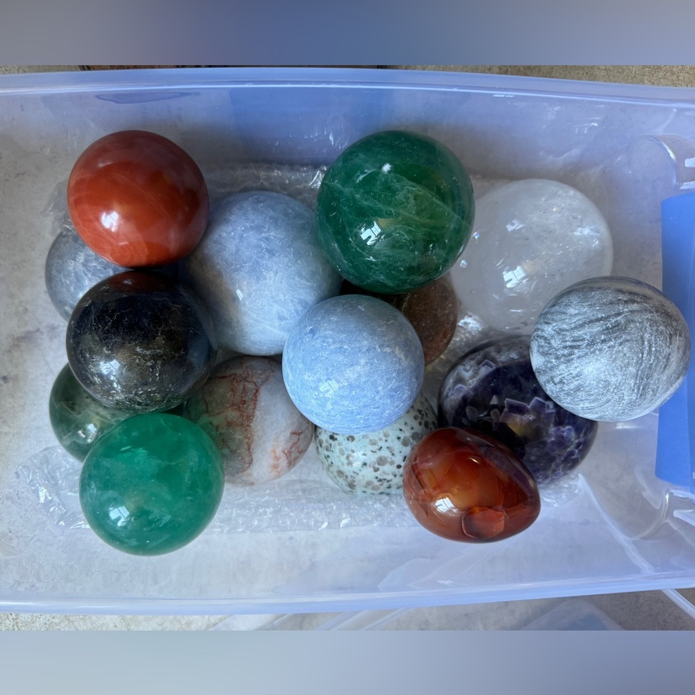 Crystal Balls 🔮